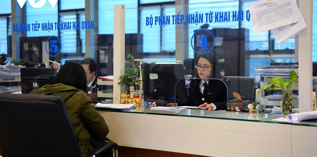 Hỗ trợ doanh nghiệp – Khơi thông hoạt động xuất nhập khẩu hàng hóa mùa dịch