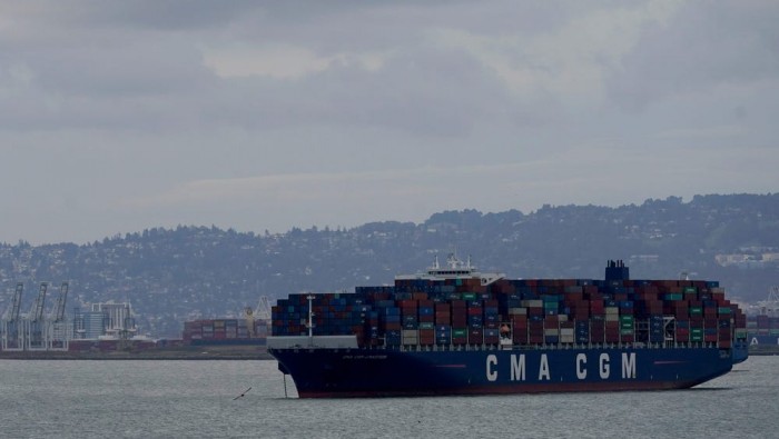 Cảng ở California tắc nghẽn tàu container không khác gì sự cố kênh đào Suez