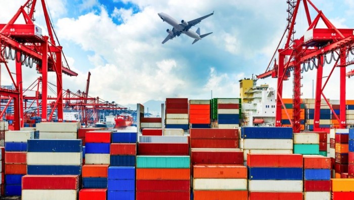 Xuất nhập khẩu hàng hóa trong 5 tháng đầu năm tăng 33,7%